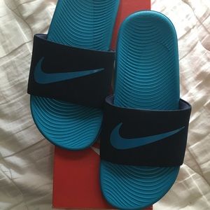 Nike Slides ✨never worn✨